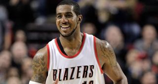 身体对抗强 身体对抗强