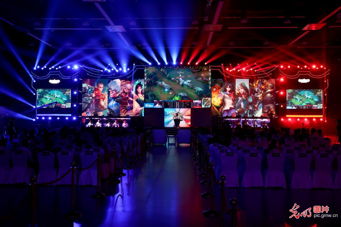 小俱乐部 小俱乐部