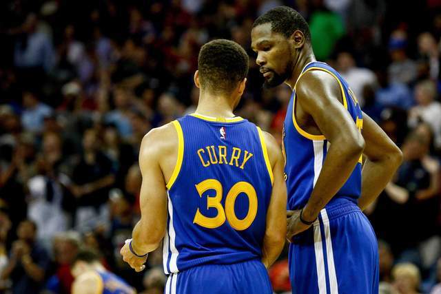 展现了沉稳 展现了沉稳